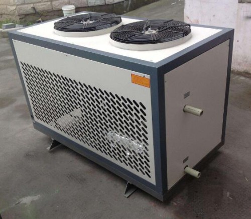 工業冷水機的排氣溫度如何降低